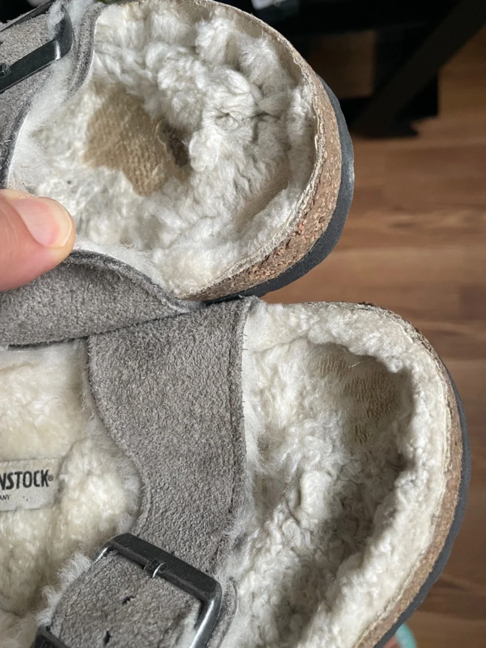 Birkenstock Arizona Shearling Sandals Women's 39 /US 8 Stone Coin/Natural